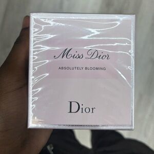 Dior Miss Dior Absolutely Blooming - Soft Pink